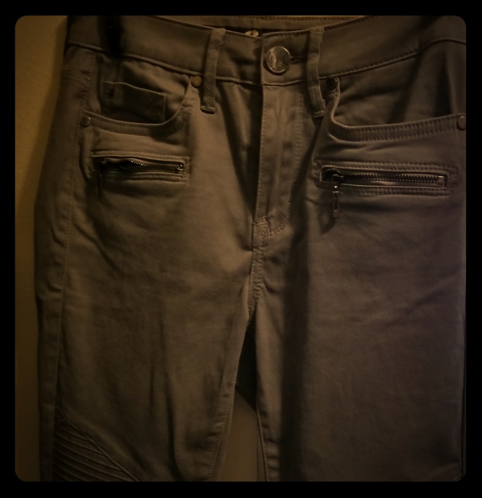 Grey utility 7 pants, only worn once